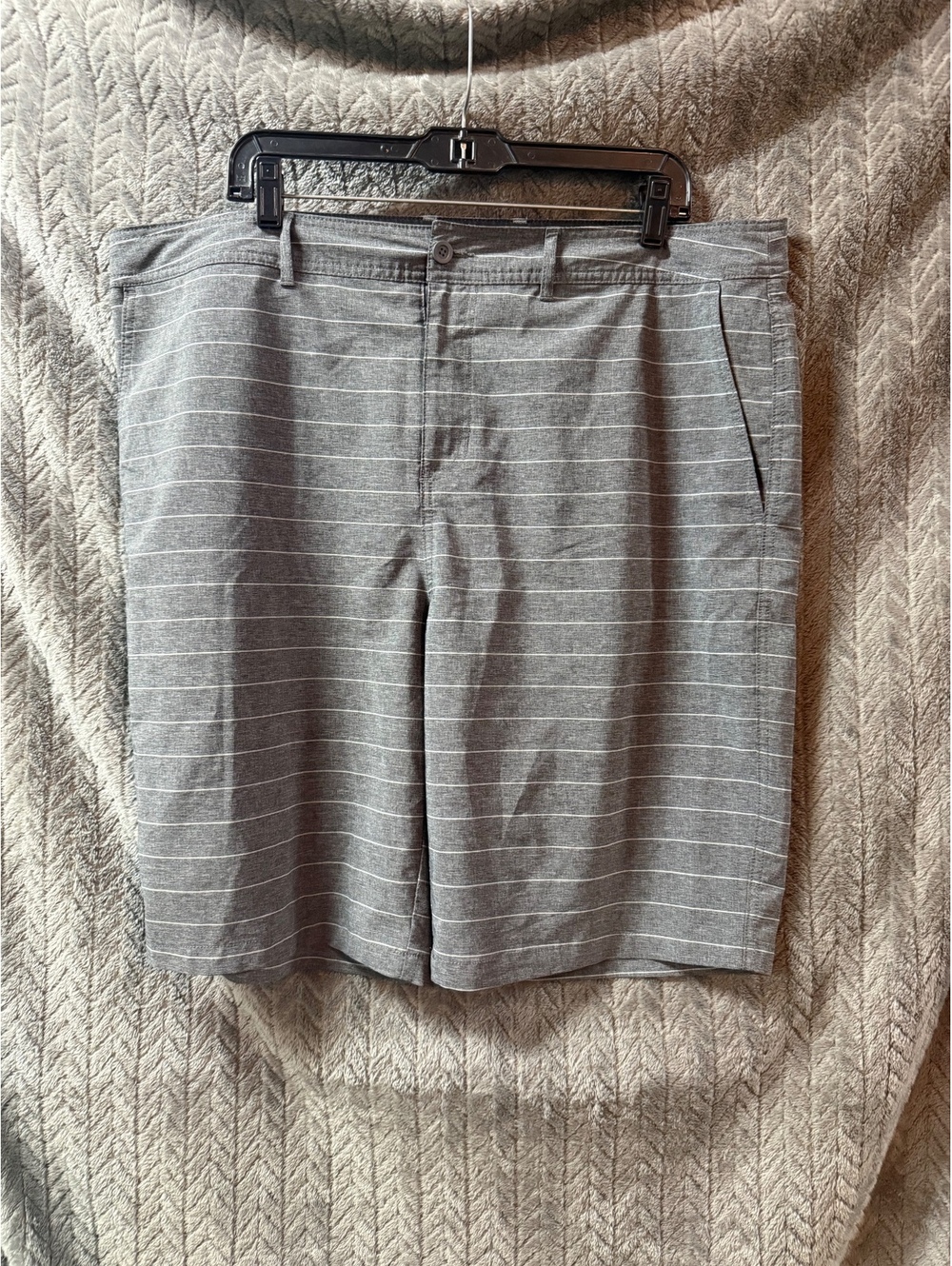 Goodfellow & Co Men's Gray Striped Shorts Size 40